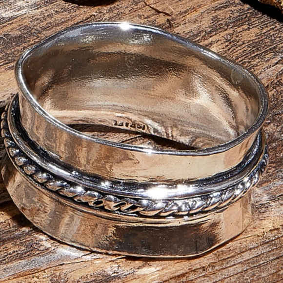 Silpada Superb ring .925 sterling quality stamp (retired) - Picture 2 of 5